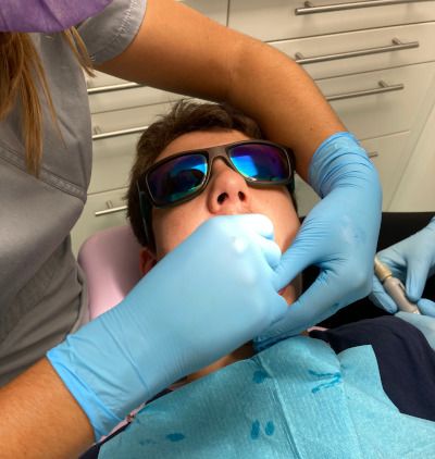 Brett-RandyMT-Dentiste.JPG